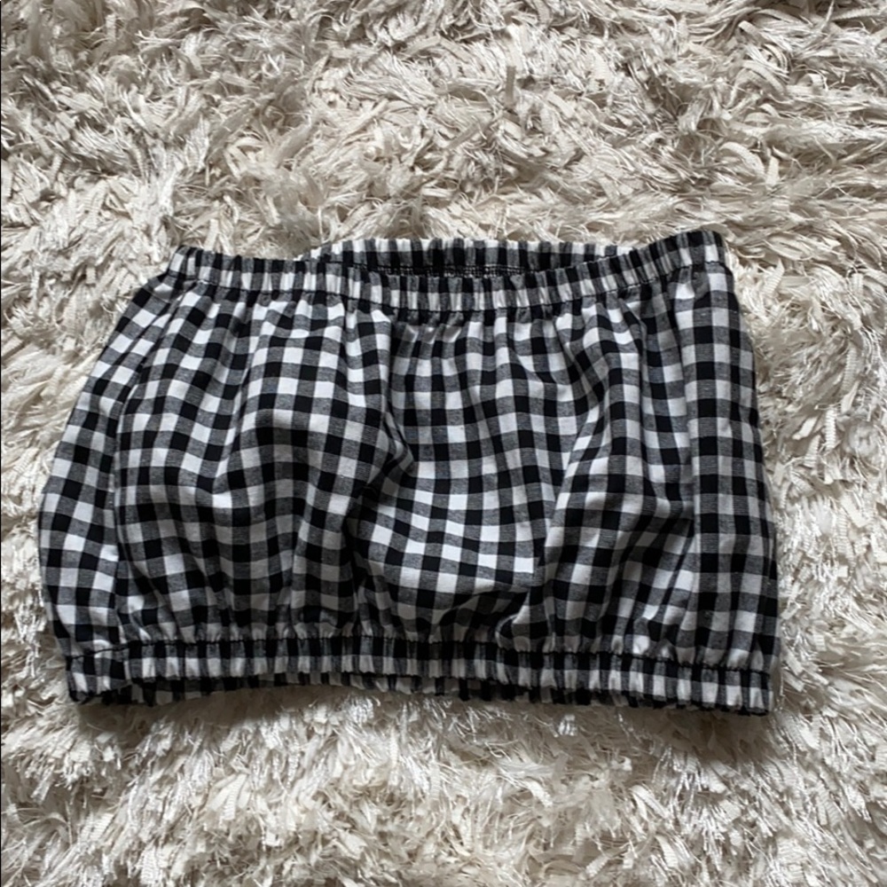 checkered crop top